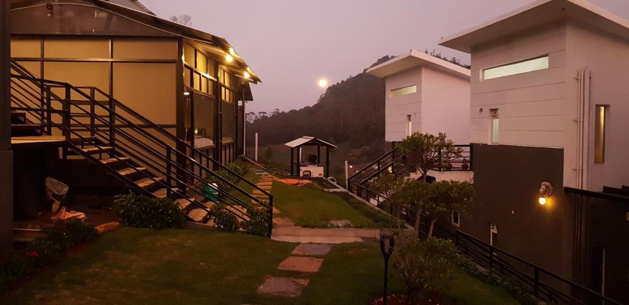 Mountain Trails Hotel อูตี ภายนอก รูปภาพ