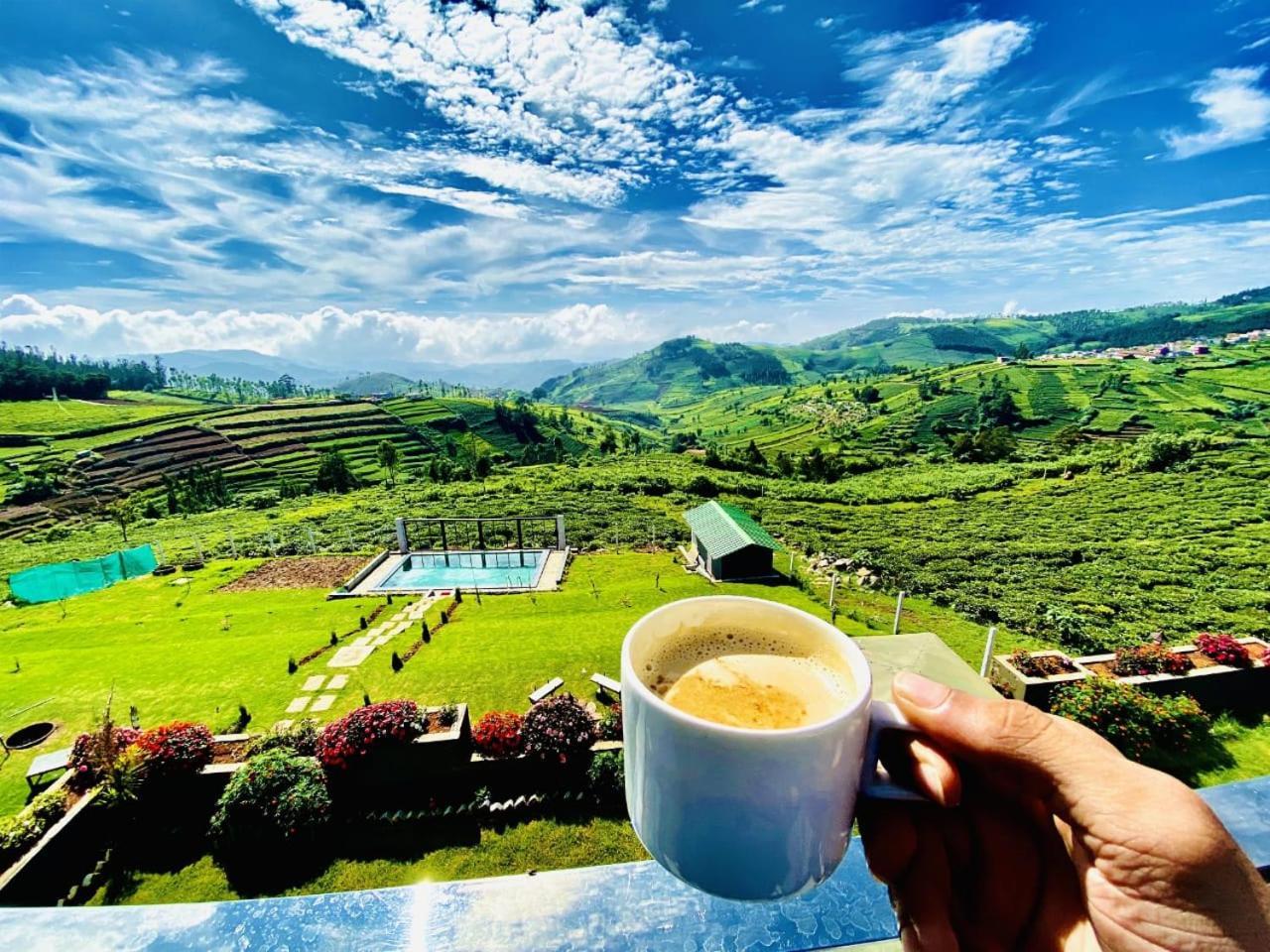 Mountain Trails Hotel อูตี ภายนอก รูปภาพ